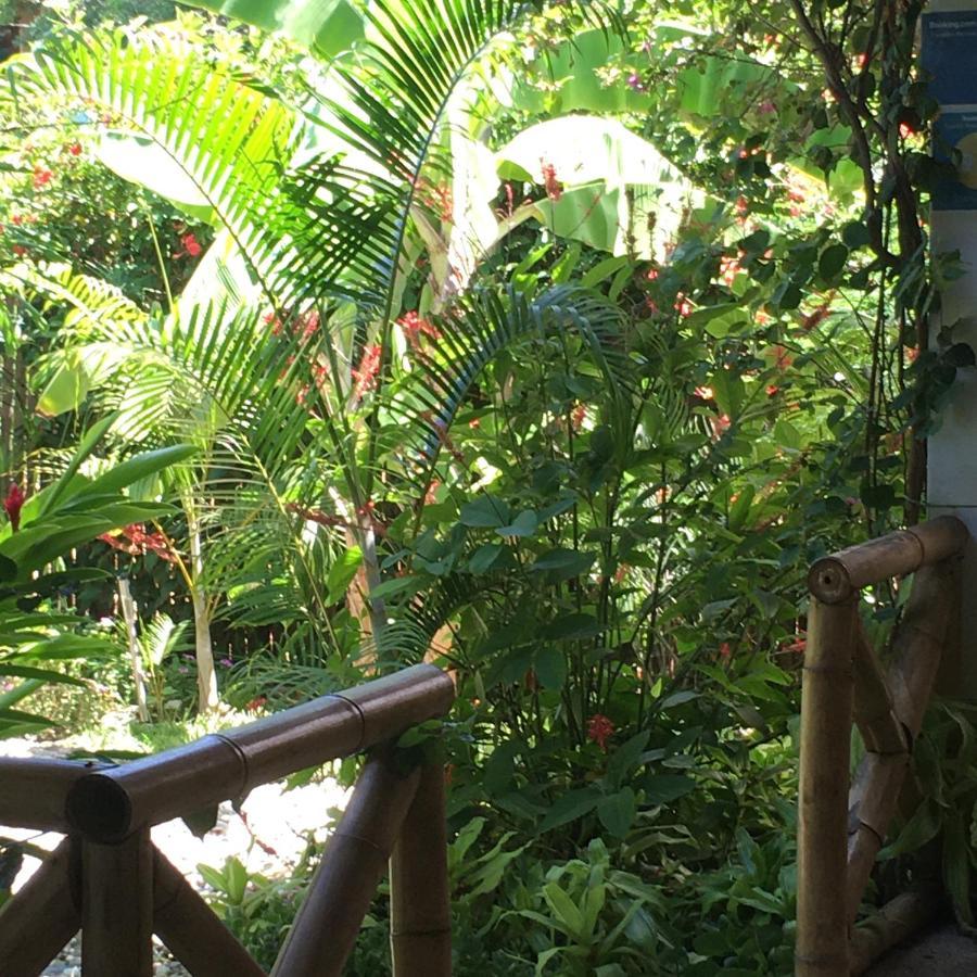 Casita Madame Hotel Puerto López Buitenkant foto